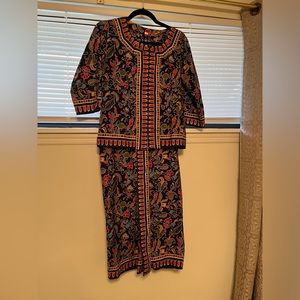 Vintage Singapore Airlines Batik Uniform with Shoes